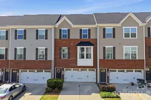 2534 Grantham Place Dr, Fort Mill, SC 29715 - Photo 4