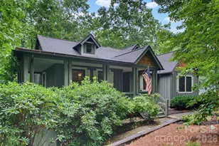 298 Hedgewood Dr, Tuckasegee, NC 28783 - Photo 2