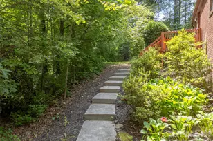 3276 Howard Gap Rd, Hendersonville, NC 28792 - Photo 4