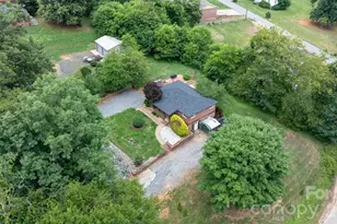 248 Hemlock St, Hudson, NC 28638 - Photo 36