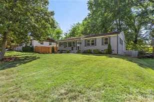 3629 Sargeant Dr, Charlotte, NC 28217 - Photo 2