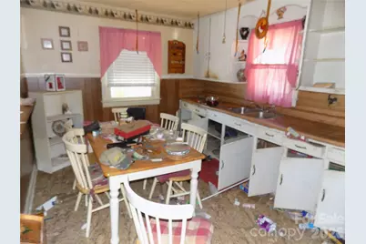 308 S Vine Street, Gastonia, NC 28052 - Photo 4