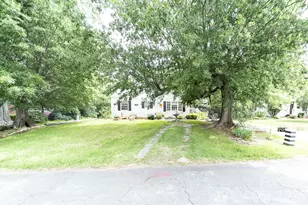 909 Drummond Ave, Charlotte, NC 28205 - Photo 1