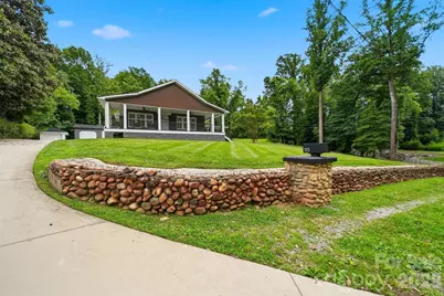 313 Italy Street NE, Valdese, NC 28690 - Photo 34