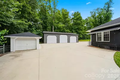 313 Italy Street NE, Valdese, NC 28690 - Photo 38
