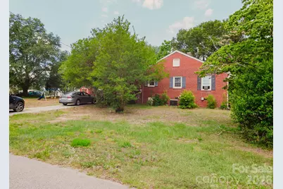 303 Myrtle Avenue, Hamlet, NC 28345 - Photo 28