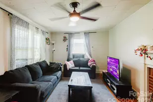 303 Myrtle Ave, Hamlet, NC 28345 - Photo 12