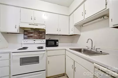7984 Shady Oak Trail #189, Charlotte, NC 28210 - Photo 16