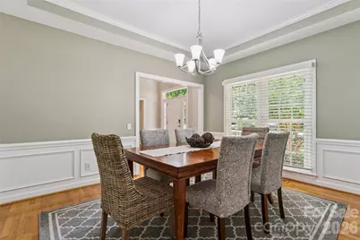 5529 Fairvista Drive, Charlotte, NC 28269 - Photo 8