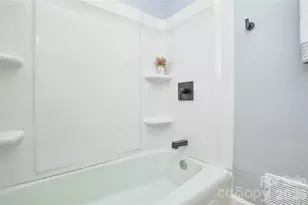 9313 Trinity Rd, Charlotte, NC 28216 - Photo 26