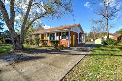 9313 Trinity Road, Charlotte, NC 28216 - Photo 2