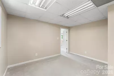 221 Kingsway Circle, Charlotte, NC 28214 - Photo 36