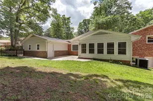 221 Kingsway Cir, Charlotte, NC 28214 - Photo 42