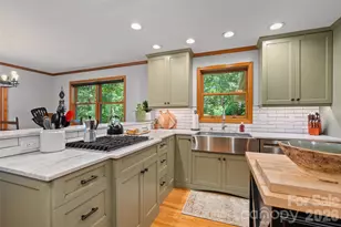 359 Saddlebrook Ln, Clyde, NC 28721 - Photo 16
