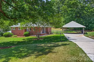 312 Turner St, Landis, NC 28088 - Photo 2
