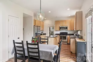9318 Autumn Applause Dr, Charlotte, NC 28277 - Photo 18