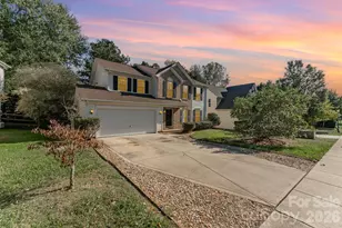 9824 Dauphine Dr, Charlotte, NC 28216 - Photo 28