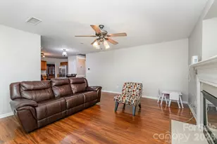 9824 Dauphine Dr, Charlotte, NC 28216 - Photo 14