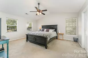 9824 Dauphine Dr, Charlotte, NC 28216 - Photo 16