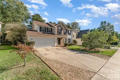 9824 Dauphine Drive, Charlotte, NC 28216 - Photo 2