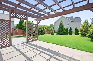 2059 Blue Iris Dr, Matthews, NC 28104 - Photo 34