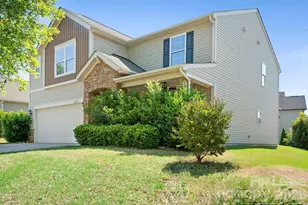 2059 Blue Iris Dr, Matthews, NC 28104 - Photo 2