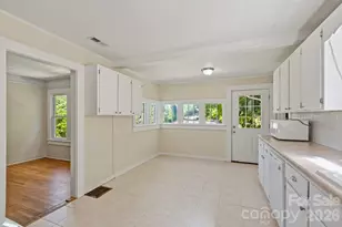 441 Main St, Clyde, NC 28721 - Photo 36