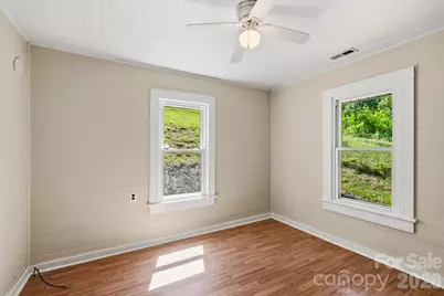 441 Main Street, Clyde, NC 28721 - Photo 24
