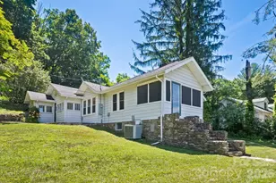 441 Main St, Clyde, NC 28721 - Photo 18