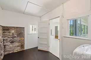 441 Main St, Clyde, NC 28721 - Photo 34