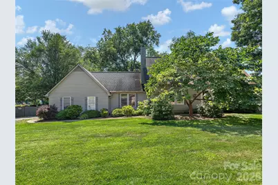 3 Carolewood Drive, Horse Shoe, NC 28742 - Photo 1