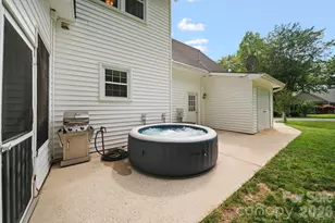 237 Windsor Forest Cir, Fletcher, NC 28732 - Photo 36