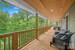 30 Sleeping Bear Rdg, Maggie Valley, NC 28751 - Photo 2