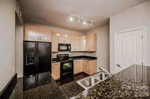 1320 Fillmore Ave, Charlotte, NC 28203 - Photo 10