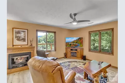 372 Shady Ridge Road, Waynesville, NC 28785 - Photo 6
