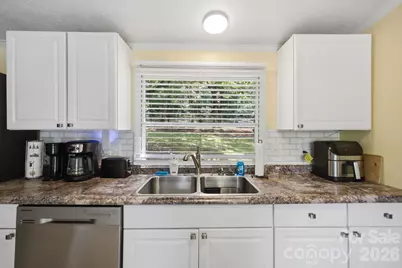 7511 Virginia Ridge, Connelly Springs, NC 28612 - Photo 8