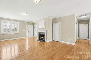 1106 Davant Ln, Charlotte, NC 28209 - Photo 4