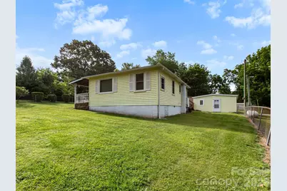 407 Hall Street, Hendersonville, NC 28739 - Photo 24