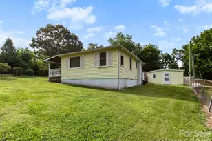 407 Hall St, Hendersonville, NC 28739 - Photo 24