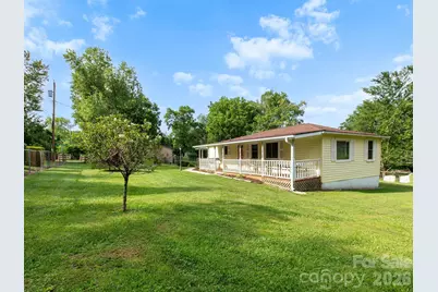 407 Hall Street, Hendersonville, NC 28739 - Photo 4