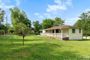 407 Hall St, Hendersonville, NC 28739 - Photo 4