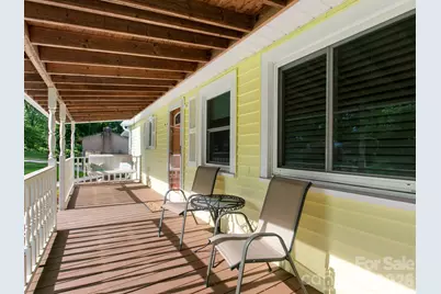 407 Hall Street, Hendersonville, NC 28739 - Photo 6