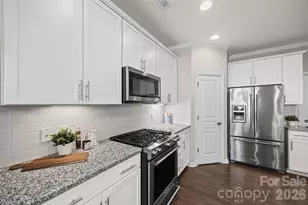 5125 Mt Clare Ln, Charlotte, NC 28210 - Photo 14