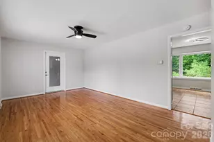 1030 McLaughlin Dr, Charlotte, NC 28212 - Photo 8