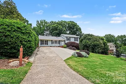 1030 McLaughlin Drive, Charlotte, NC 28212 - Photo 2