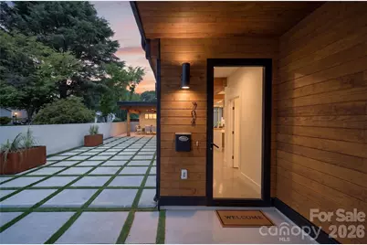704 Charles Avenue, Charlotte, NC 28205 - Photo 2