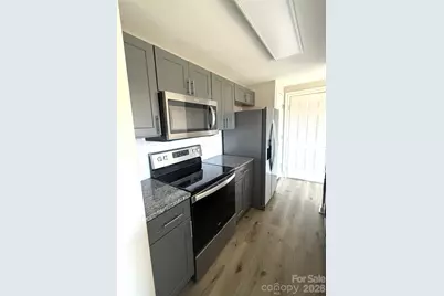 1604 Arlyn Circle #J, Charlotte, NC 28213 - Photo 6
