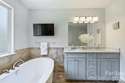 6311 Tunston Lane, Charlotte, NC 28269 - Photo 14