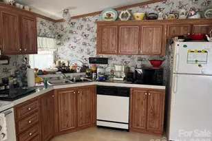 130 Wid Smith Rd, Burnsville, NC 28714 - Photo 6
