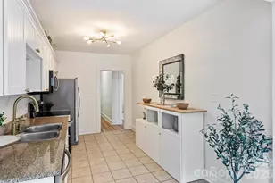 118 N Laurel Ave, Charlotte, NC 28207 - Photo 10